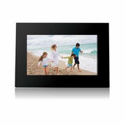 Fluid 7" Lcd Digital Picture Frame - $25.99 ($9.00 off)
