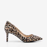 Le Chateau Treat Your Feet Event: $20 off Pumps